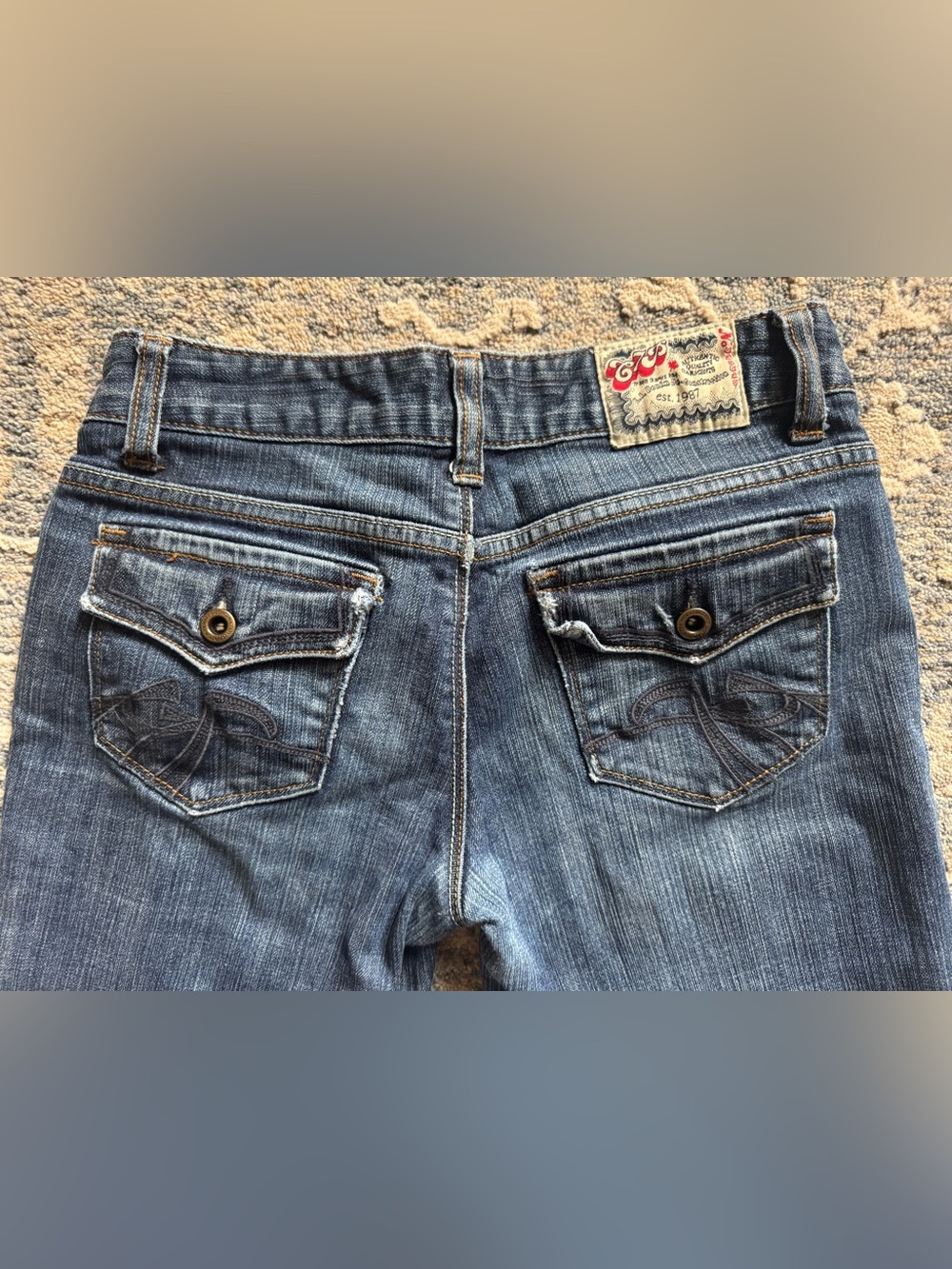 Chip and Pepper C7P Laguna Beach Flare Jeans Size 1 - Picture 4 of 6